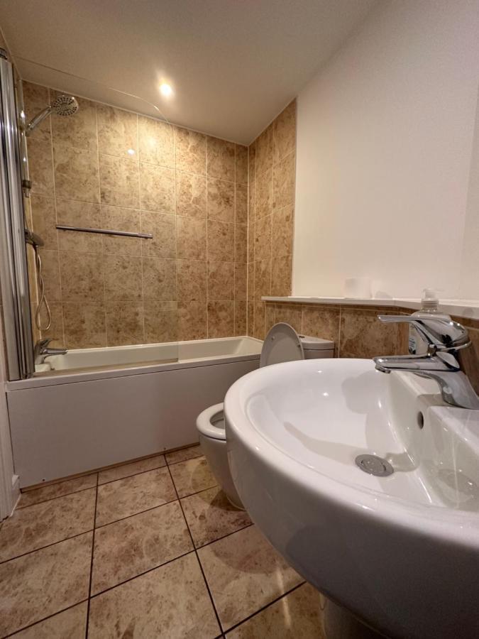 Luxury Apartments - Wallis Square, Farnborough Farnborough (Hampshire) Exterior foto